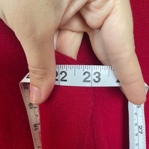 EUC CHICO'S Red Rib Cuff Sleeve Sweater
Dress size XL - Picture 9 of 9